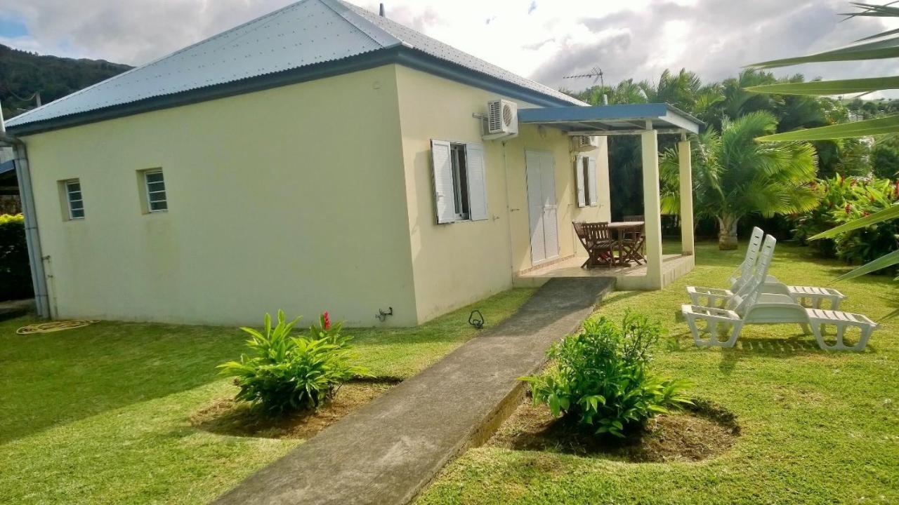 Les Bungalows Du Mont-Auban Sainte-Clotilde Exteriör bild