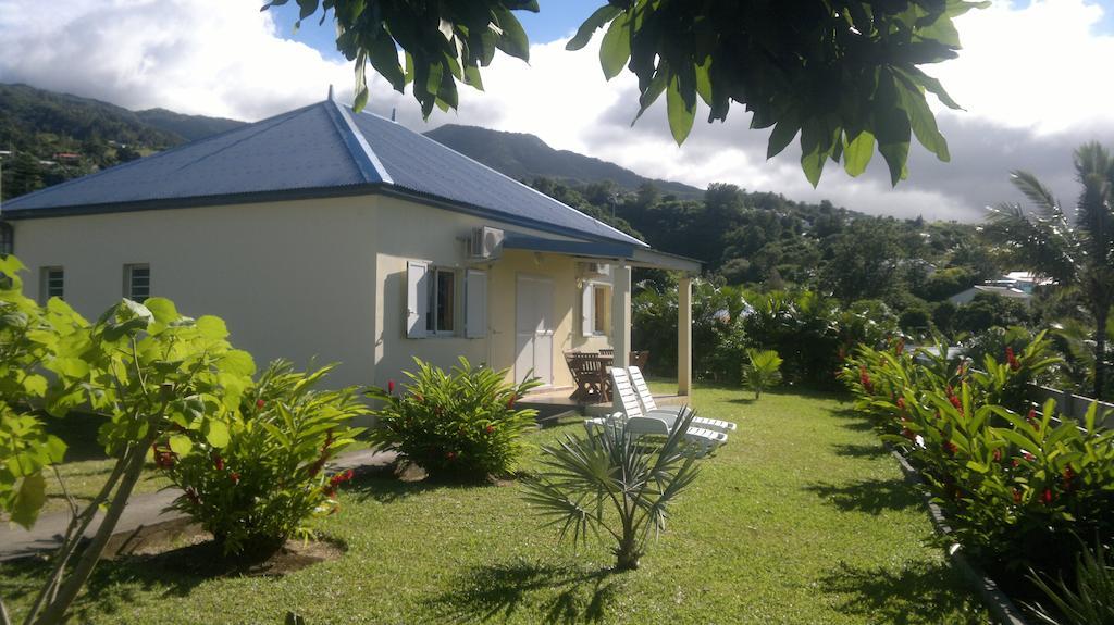 Les Bungalows Du Mont-Auban Sainte-Clotilde Exteriör bild