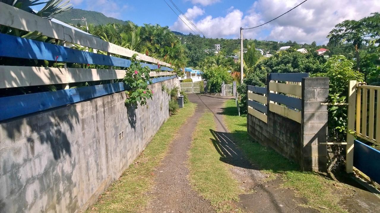 Les Bungalows Du Mont-Auban Sainte-Clotilde Exteriör bild